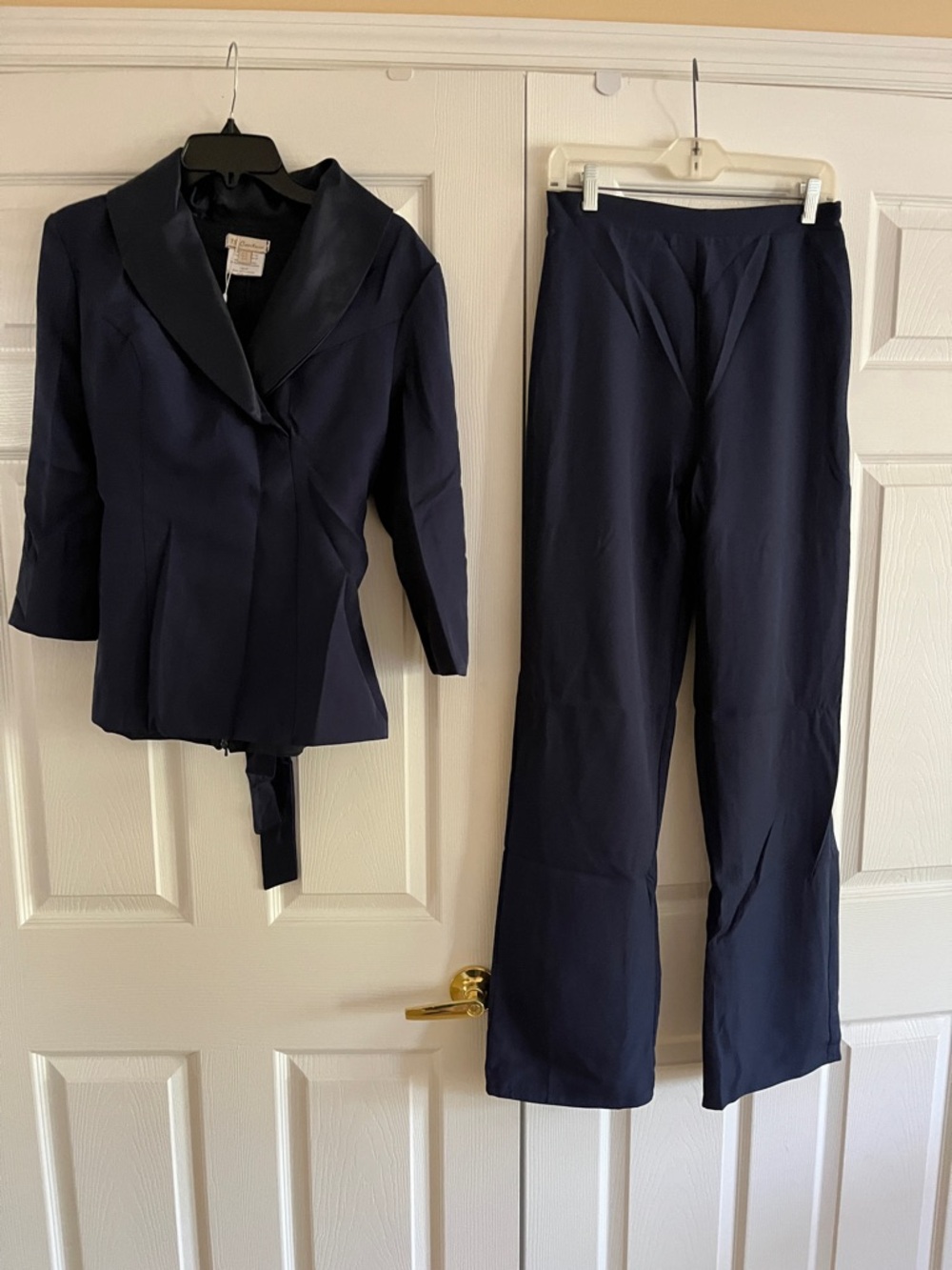 NWT Women's Navy Tailored Pantsuit with Satin Lapel Jacket